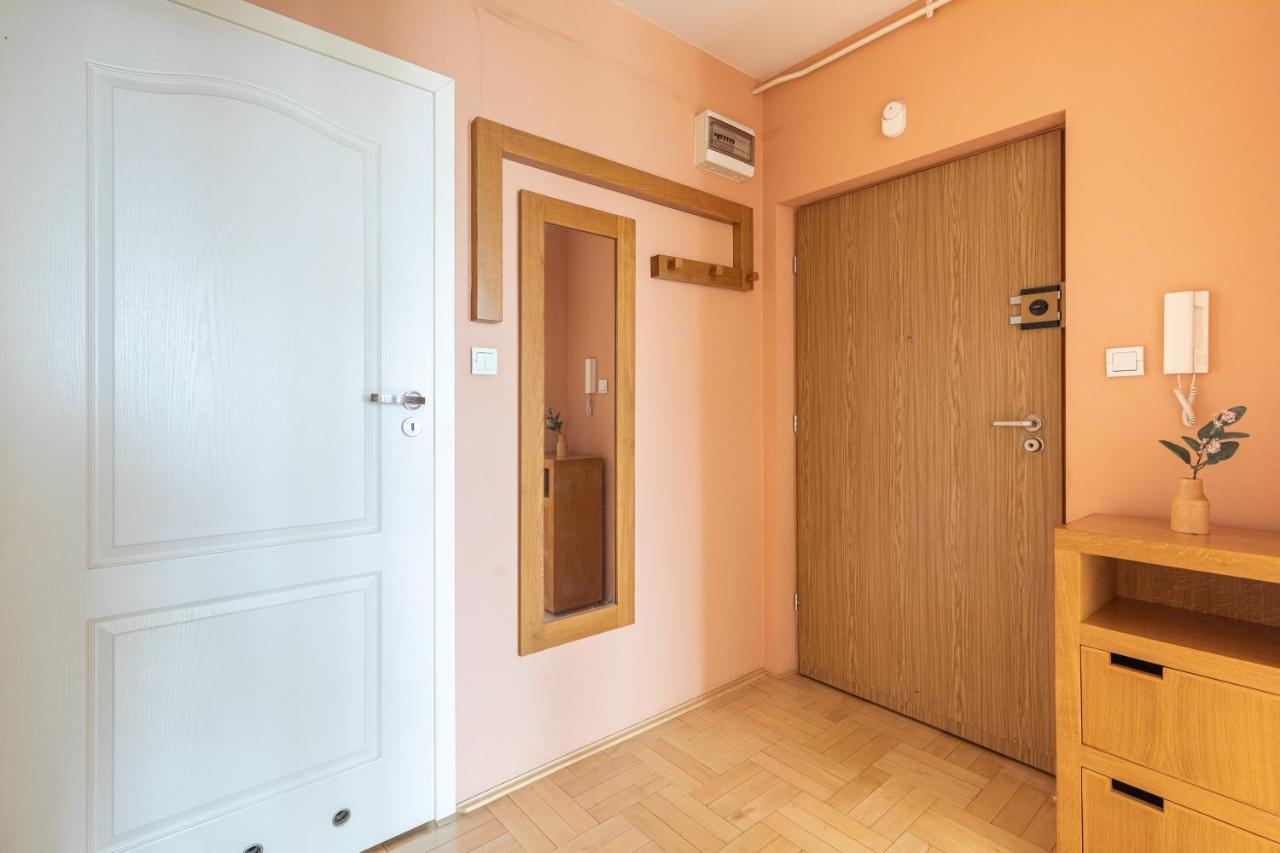 Superapart Dzieci Warszawy 27a * Warszawa